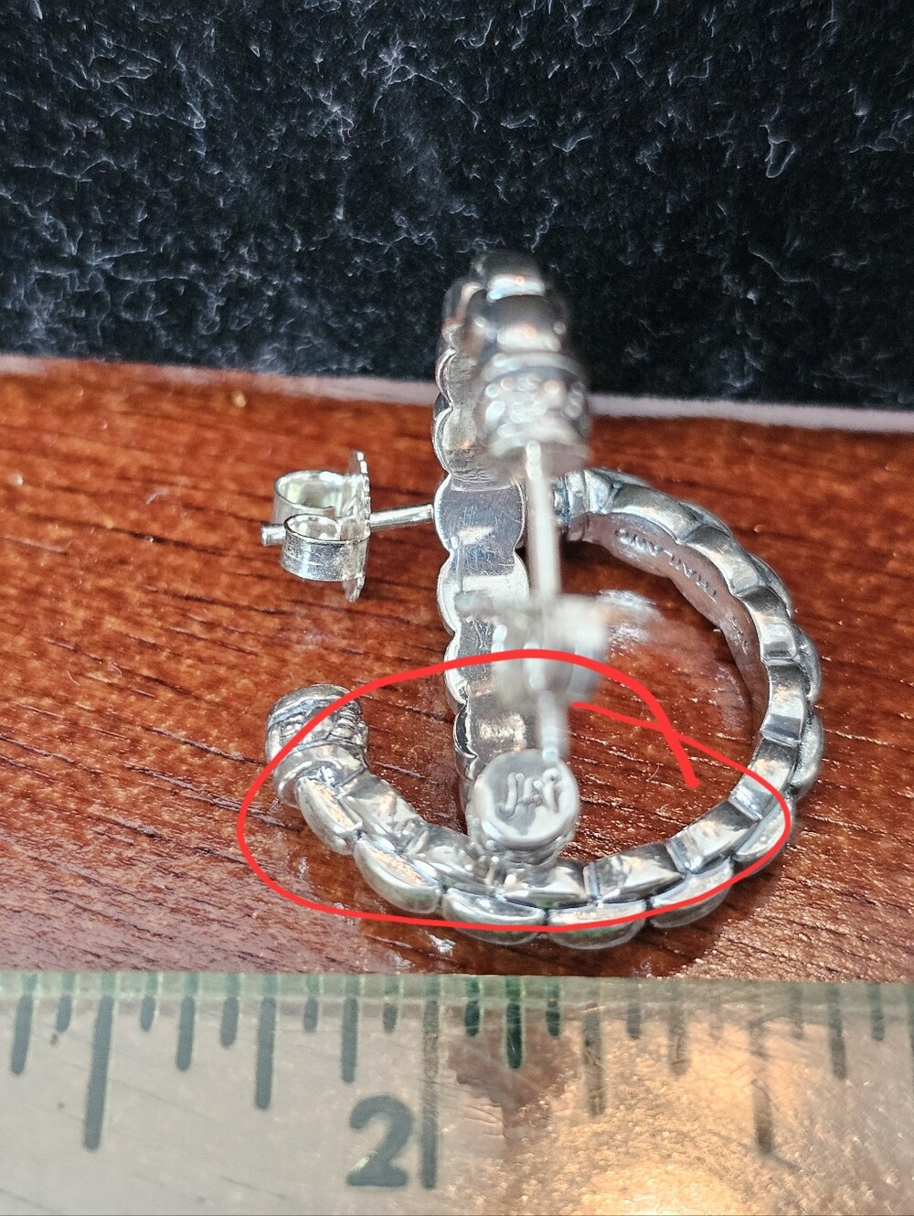 JAI by John Hardy Sterling Silver Textured Integrated Solid Chain Hoops 1” - Picture 15 of 16